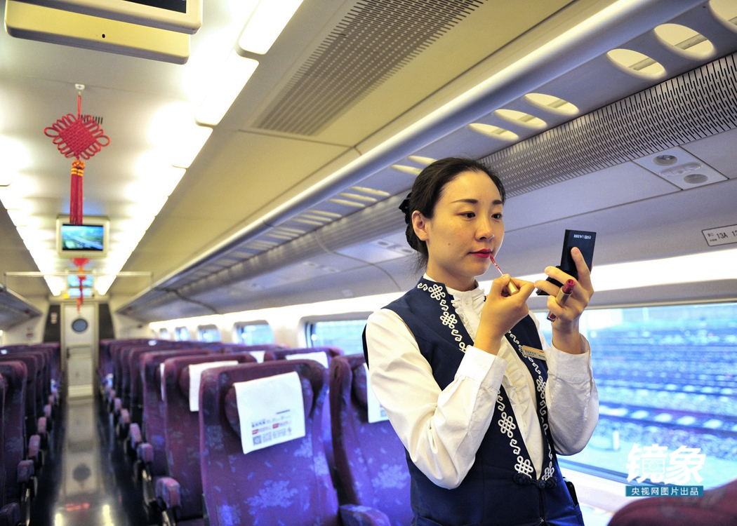 蒙古族“动姐”的“暑运旅途”