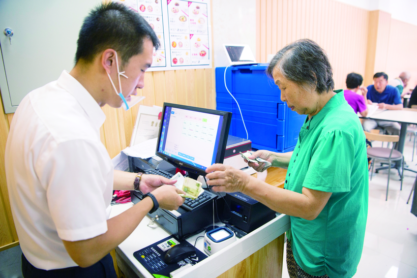 长春净月高新区来了首家助老餐厅
