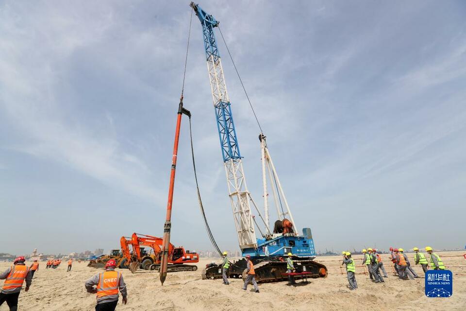 中企承建埃及阿布基尔集装箱码头陆上施工正式启动_fororder_1