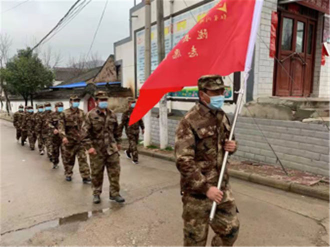 宝鸡陇县组建71支疫情防控巡逻队 筑起安全“防疫网”_fororder_图片12_副本1