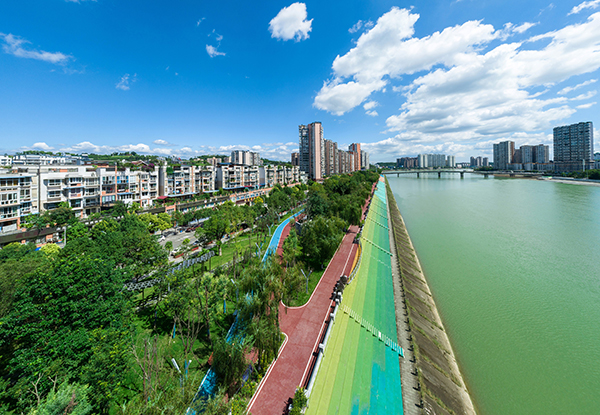 简阳：优化绿色空间形态 建设公园城市_fororder_城市滨江绿道-摄影-杨曜