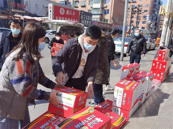 抗“疫”统一战线在行动⑭ | 沈阳市绍兴商会爱心捐赠沈河区朱剪炉街道、回民社区_fororder_640 (5)