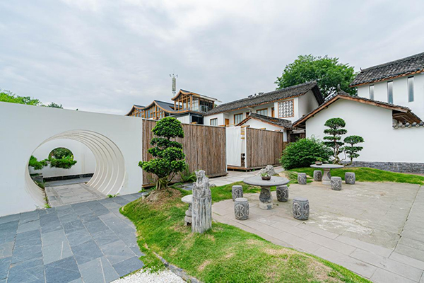 成都锦江区：探索“近零碳”建设新路径 打造美丽乡村锦江样本_fororder_成都市三圣乡景区一角-供图--成都市锦江区委宣传部（2）