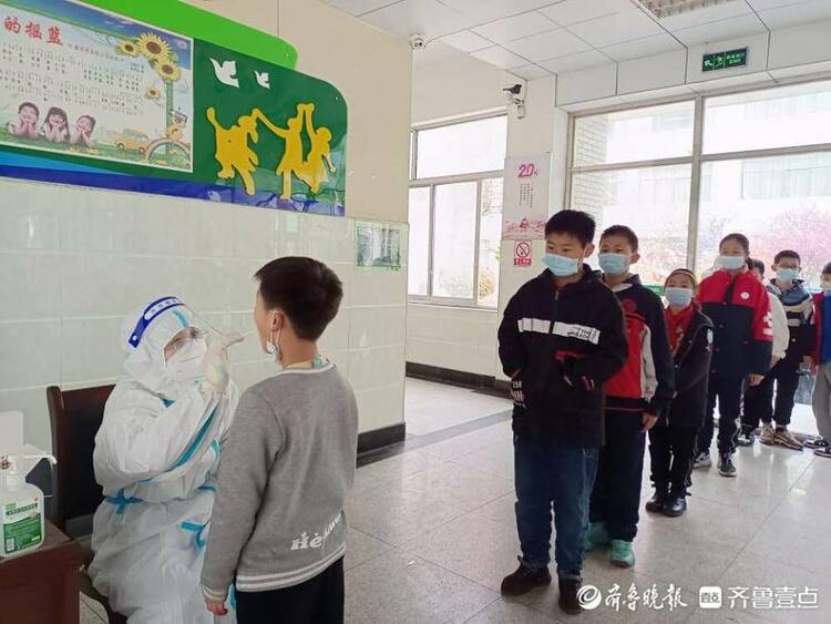 织密筑牢疫情防控网 滕医人在行动