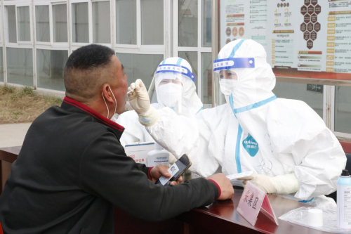 志愿零距离 服务暖人心—第二事业部在晋项目开展全员核酸检测工作