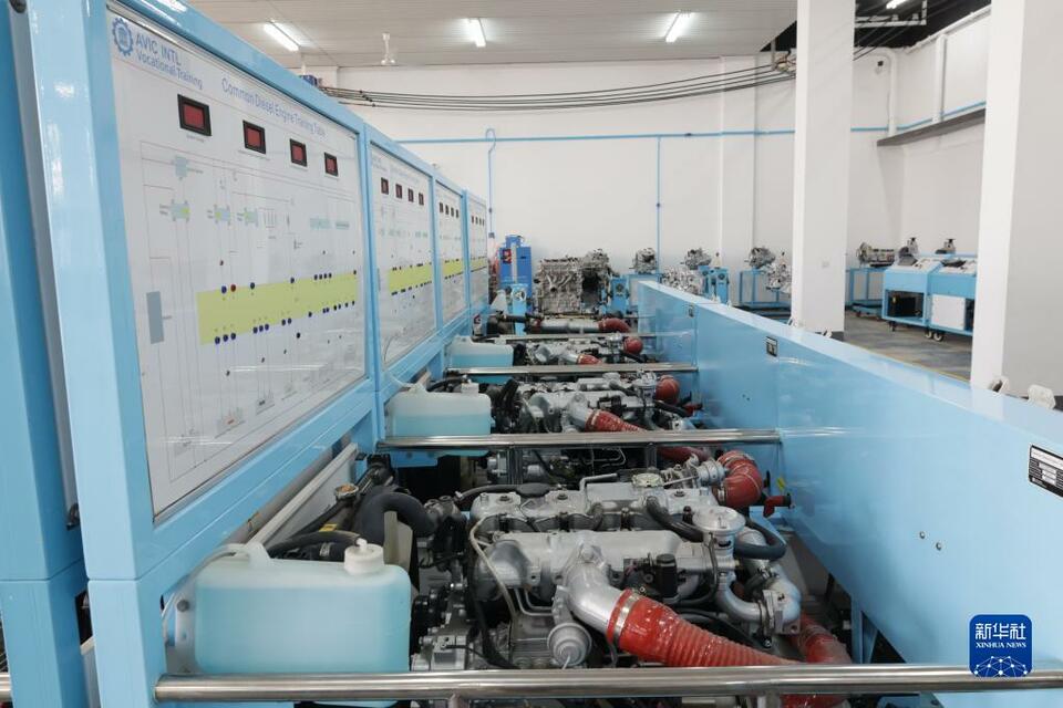 中企承建的加纳职业技术培训升级项目竣工_fororder_1