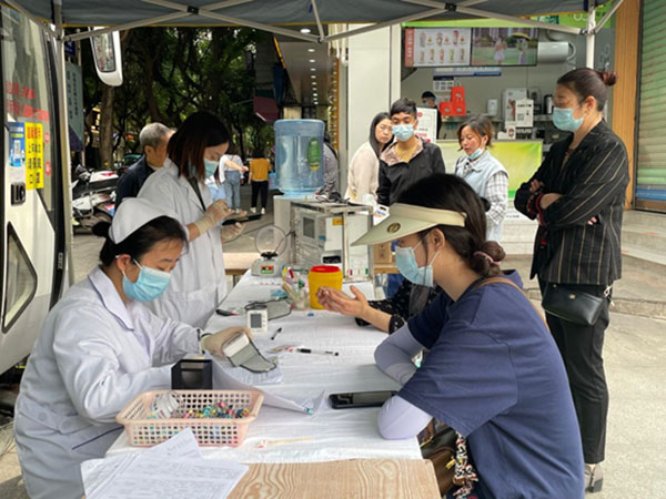 宜宾市叙州区：898人次无偿献血近18万毫升_fororder_市民踊跃参与无偿献血-供图-宜宾市叙州区委宣传部