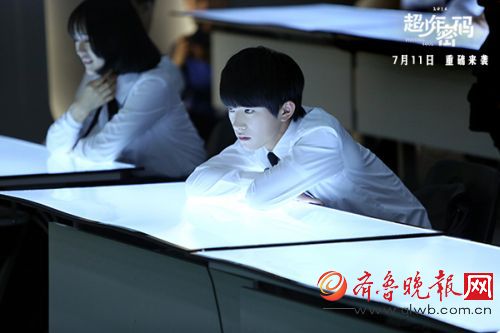 TFboys三小只演技上线 王俊凯、王源、易烊千玺剧中身份揭秘