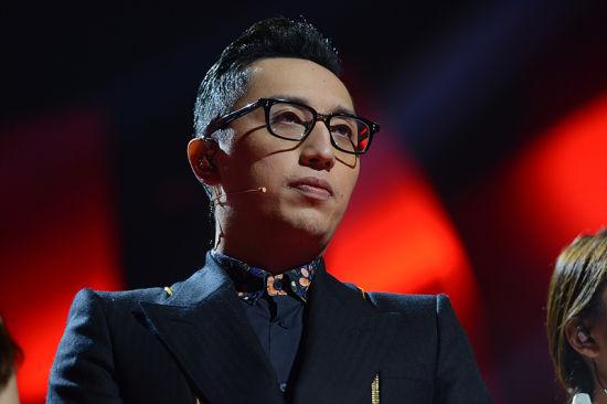 独家：李咏接棒华少出任《2016好声音》主持