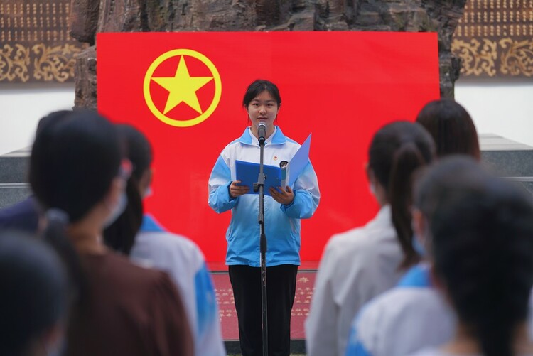 【地评线】奋力拼搏的人生定不会被辜负