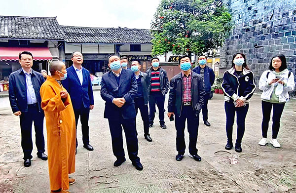 宜宾市翠屏区：以“六个联动”破解监督顽症 健全人大监督新机制_fororder_市、区人大常委会联合开展宗教场所规范化建设调研-供图-翠屏区人大常委会1