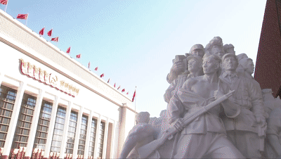 旗帜高扬砥砺奋进新征程  雕刻梦想踔厉笃行新时代 |《美术经典中的党史》邀您走近《五大主题雕塑》……