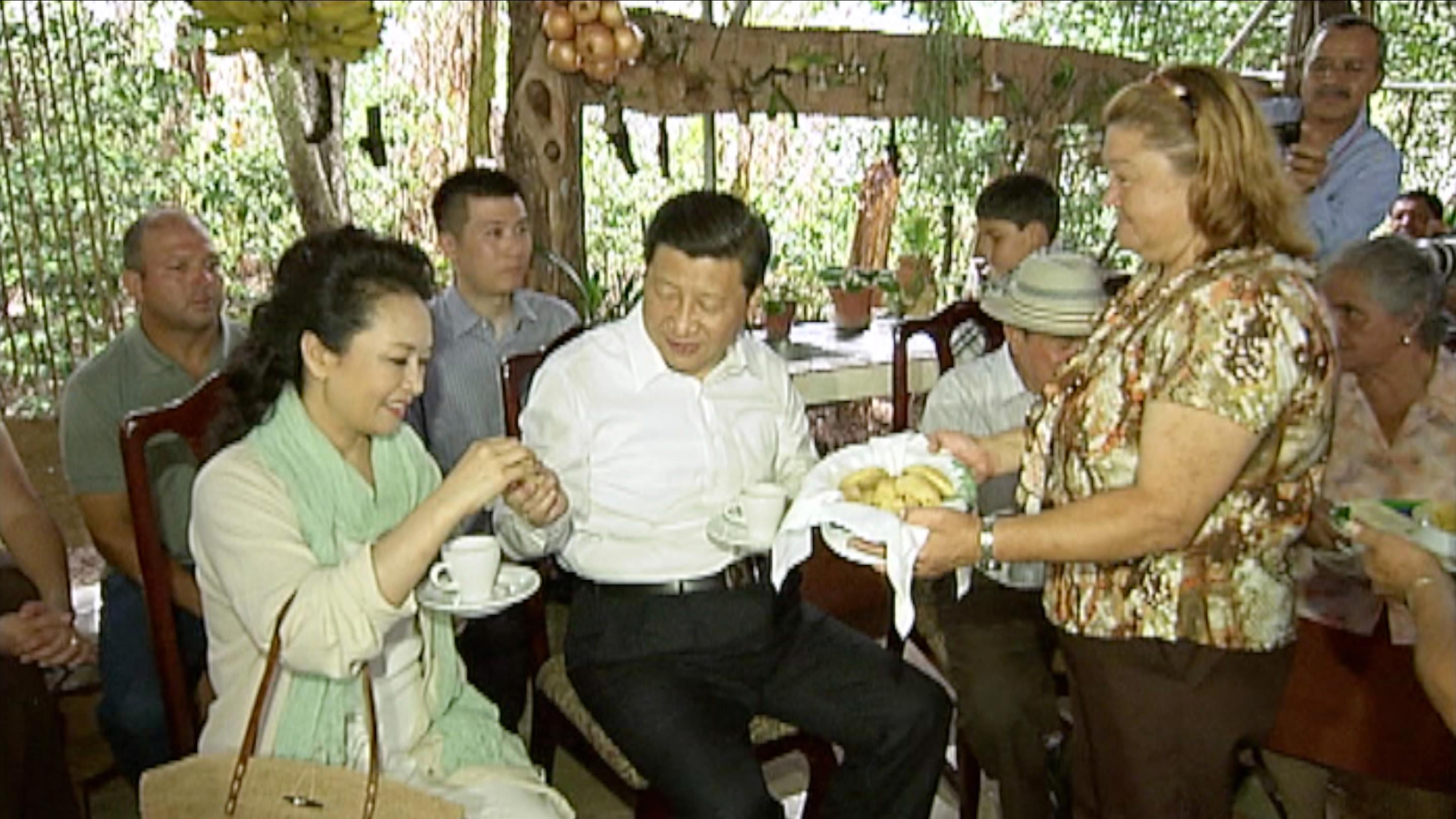 习近平亲民外交六个瞬间