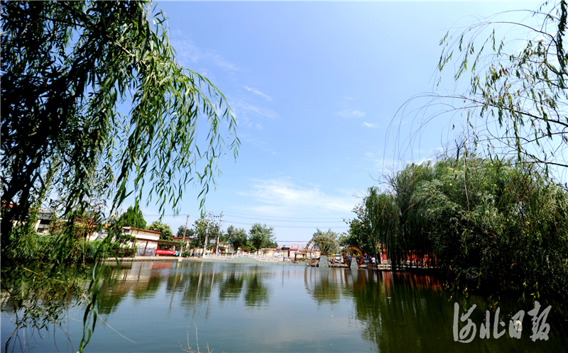 河北邯郸：坑塘成了新景观