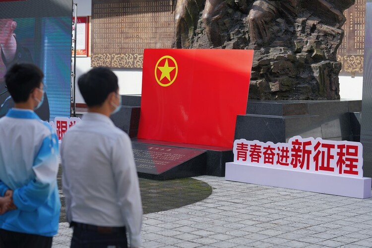 【地评线】奋力拼搏的人生定不会被辜负