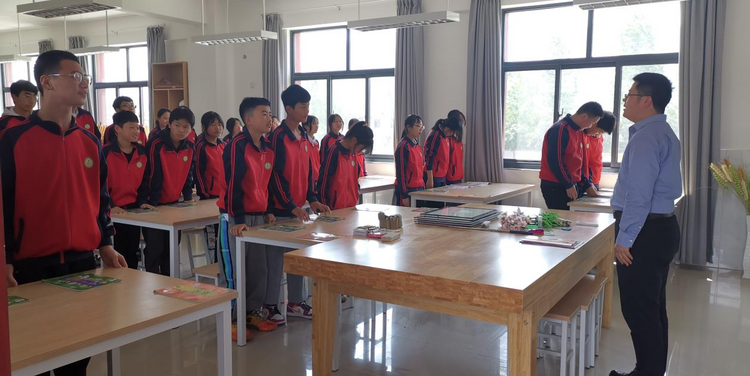 【致敬长安最美基层工作者】长安区美术教师孙育平：在学生心中埋下“美”的种子 为乡村教育献上赤诚之心