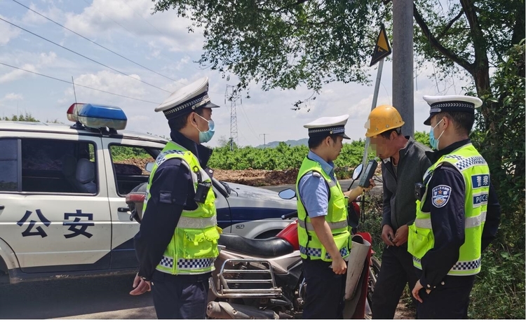 （转载）典型案例曝光！“五一”假期前三天，成都交警查获酒后驾驶机动车148起
