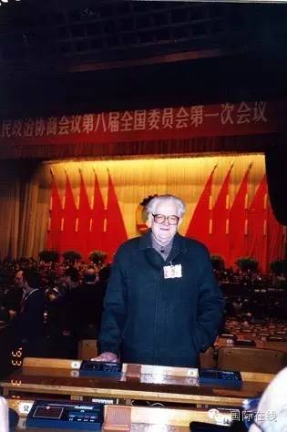 图片默认标题
