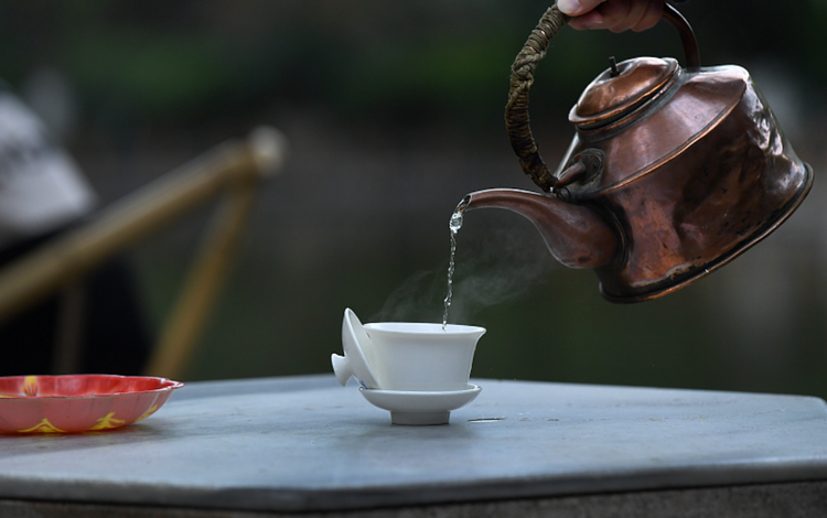 国际茶日丨您好，喝点什么，cha or tea？