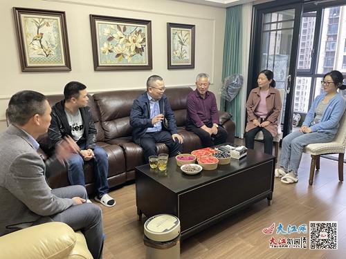 九江市财政局“政治家访” 架起“小家”“大家”连心桥（图）