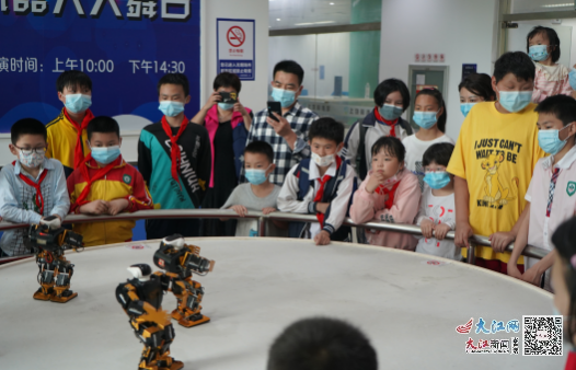 迎六一 上饶：情暖童心 科技逐梦