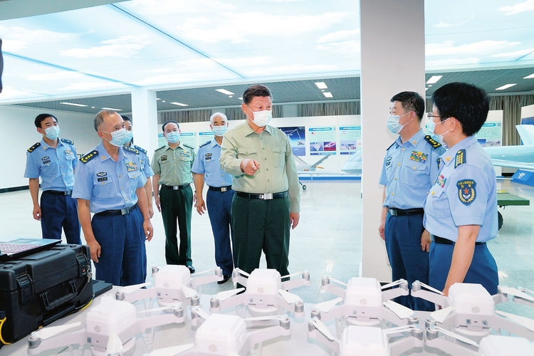 习近平八一前夕视察空军航空大学时强调  深化改革创新 不断提高办学育人水平