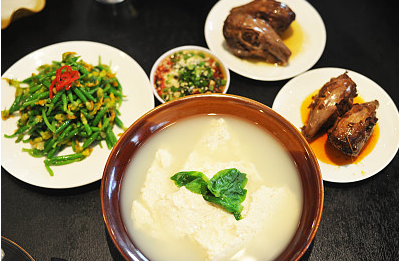 【环保视点专题　绿色美食　图文摘要】解放碑附近的小巷 藏着这些地道的美食