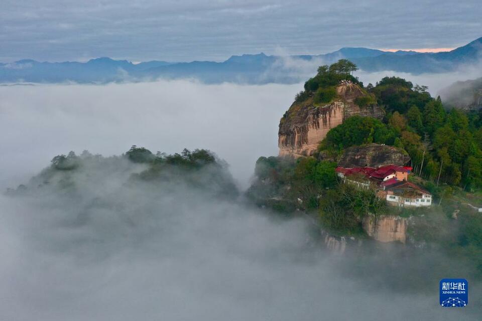 “双遗产”名山在中国——武夷山