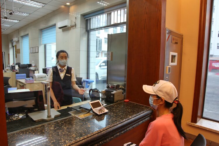 虎林农商银行：筑反诈防线守客户财产安全 树服务品牌显“百姓银行”温度_fororder_厅堂服务_proc