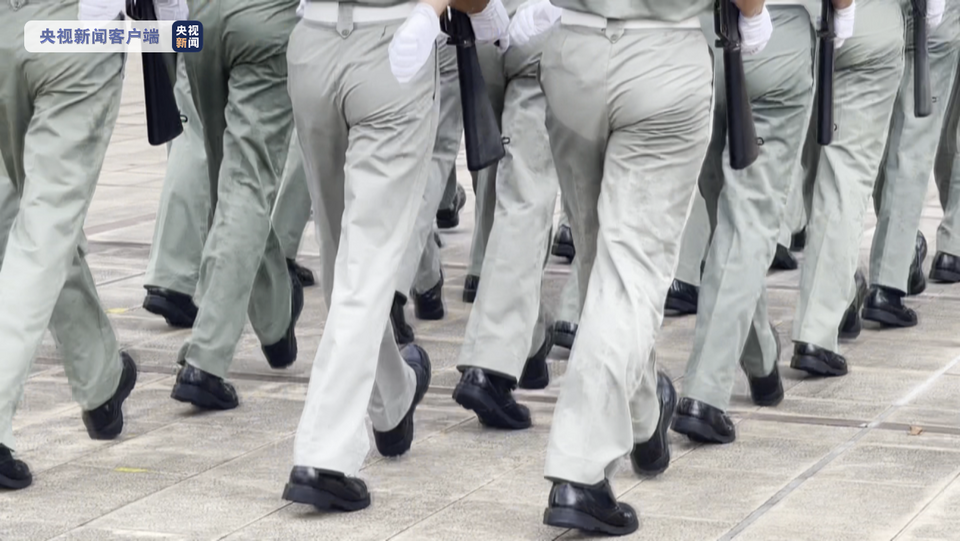 总台记者探访丨香港警员：把香港回归祖国25周年当成自己最珍贵生日礼物