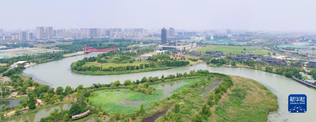 江苏扬州：运河三湾风光好
