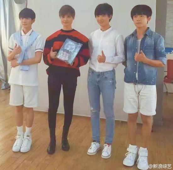 《快本》王源被粉丝冷落 后援会否认失职