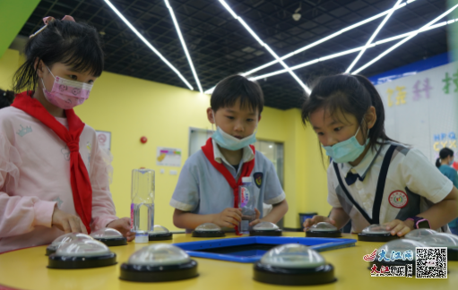 迎六一 上饶：情暖童心 科技逐梦
