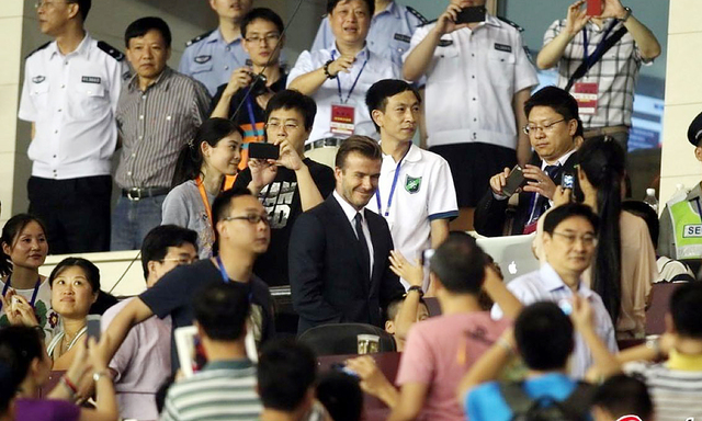 退役吸金王小贝:身价仍上涨 万人迷魅力不减