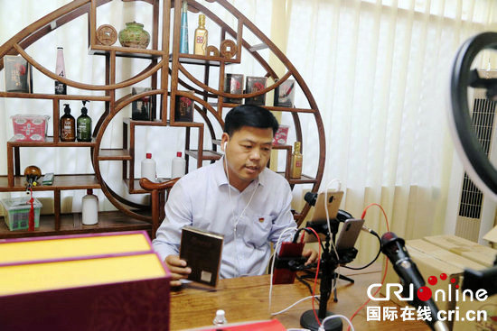 [A]【决胜2020 乡村振兴看河南】开封杞县：产业发展助扶贫 电商经济促增收