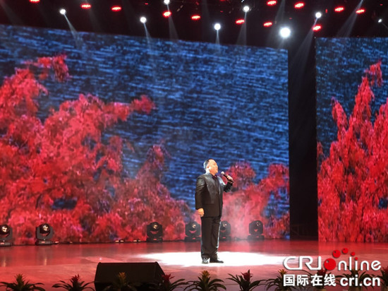 图片默认标题_fororder_001 姜明演唱获奖歌曲《水调歌头 三峡之巅》_副本