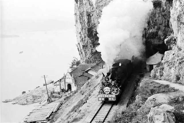 70年，“速”写成渝！
