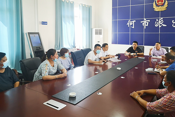 擦亮司法为民底色 自贡市大安区何市司法所力争创建省级“枫桥式司法所”_fororder_化解矛盾纠纷现场