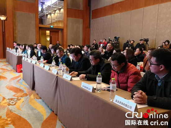 已过审【CRI专稿 列表】自贡市联动重庆等10城奉上新年彩灯艺术大餐【内容页面标题】自贡市国际恐龙灯会将联动重庆等10城奉上新年彩灯艺术大餐