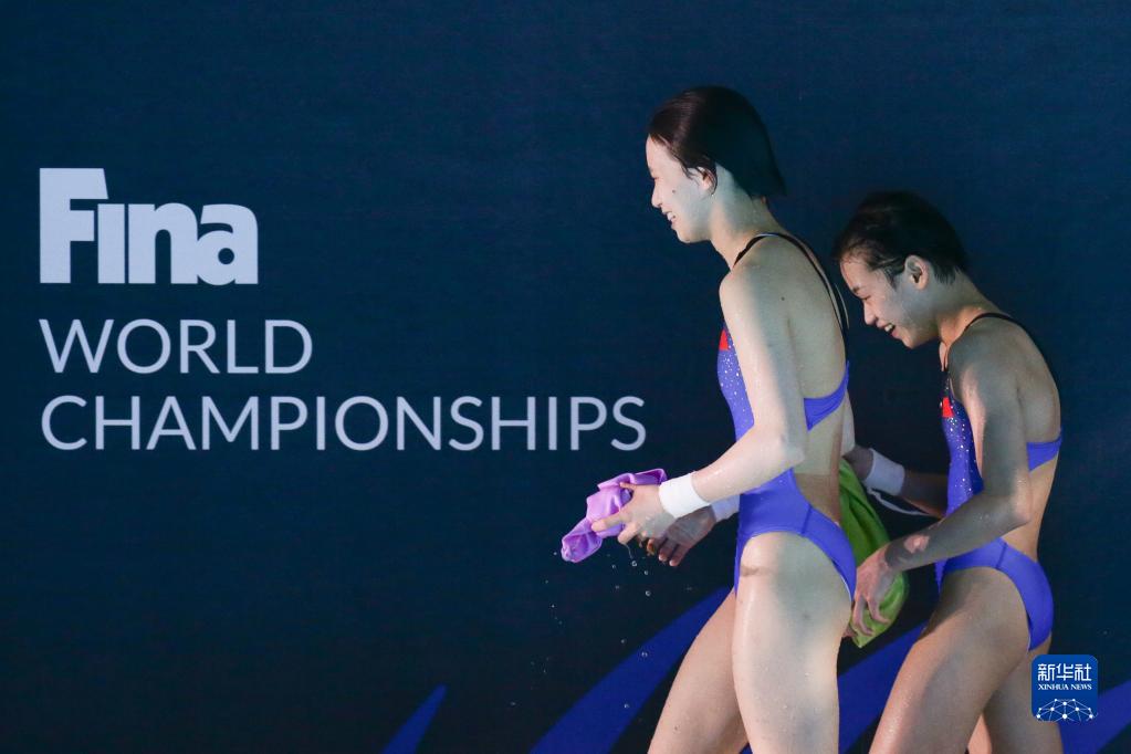 游泳世锦赛女子双人10米台：陈芋汐/全红婵夺冠