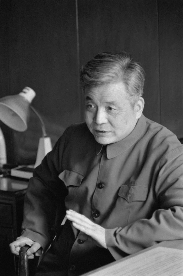 记住！他是邓稼先！