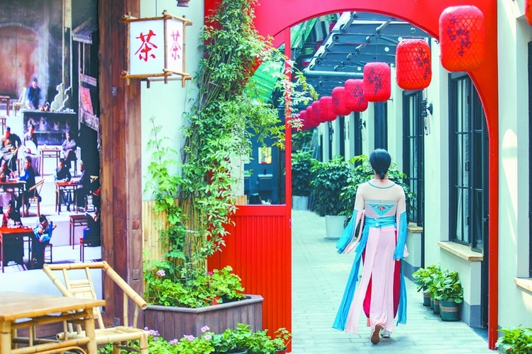 （转载）牛市口戏场子闪亮登场 古色古香引人入胜 沉浸体验催人入“戏”_fororder_b12699ca-5268-4a1c-8369-ac6a21997f87