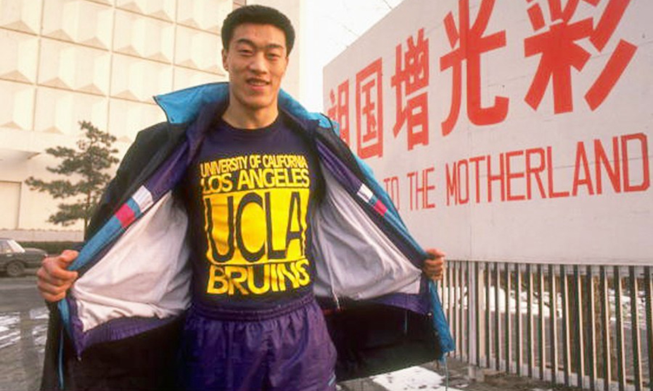 再战1年CBA!周琦需小心前行 莫重蹈前人覆辙