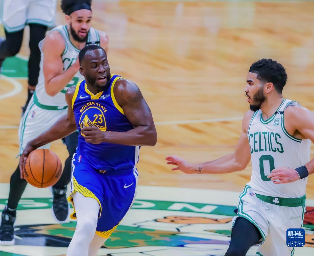 NBA总决赛：勇士队夺冠