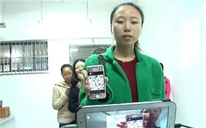 签到大作战——看中美教授如何提高学生出勤率？