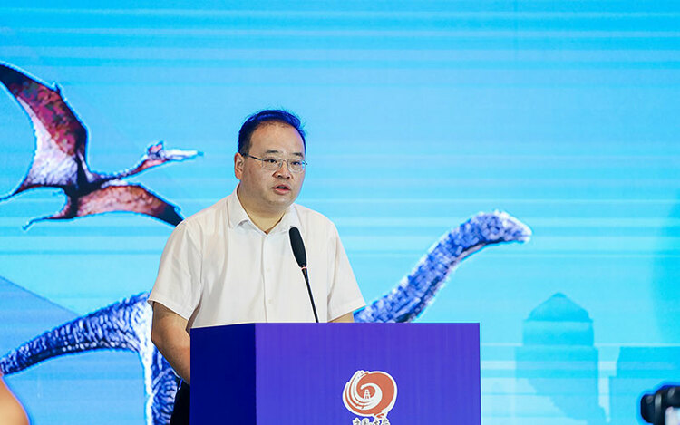 “惊奇自贡·好玩大安”暑期旅游专场推介会在渝举行_fororder_3大安区委书记彭长林致辞（摄影-宋姿熠）