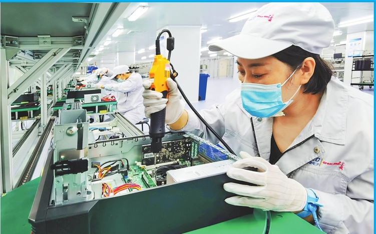“龙江智造”长城电脑一期试产