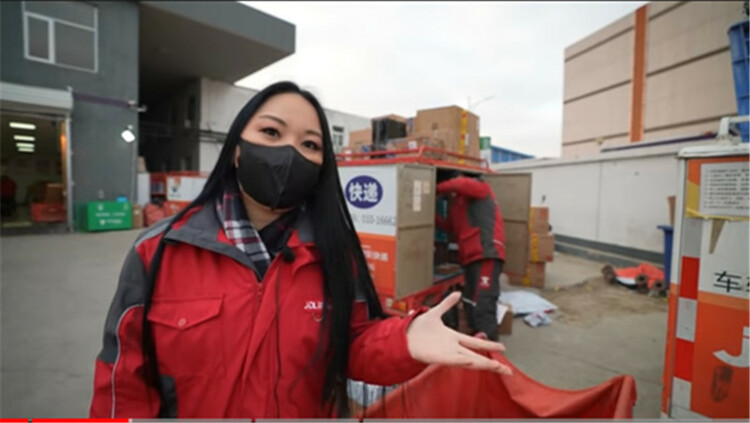 浪漫时尚科技并存 国际体验官打卡西安未央区潮流新地标_fororder_图片35