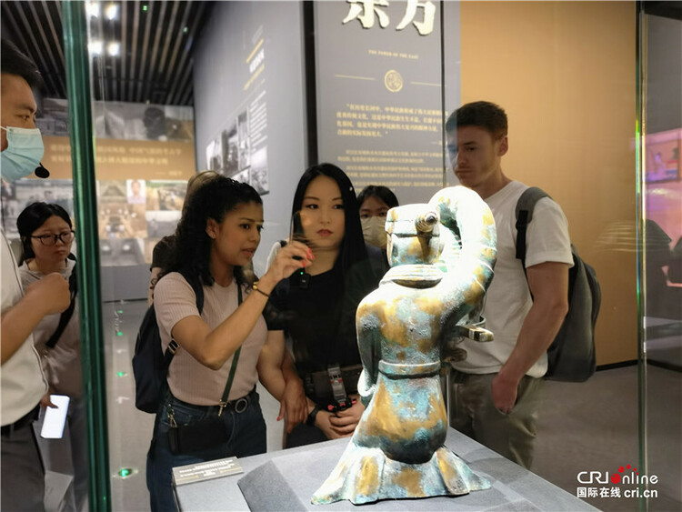 六国当红博主探访丝路起点 长乐未央接通世界“信号”_fororder_图片41