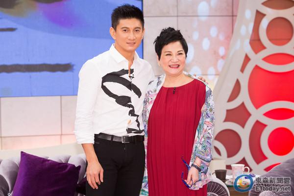 吴奇隆十分宠爱刘诗诗，半退幕后只为多陪妻子